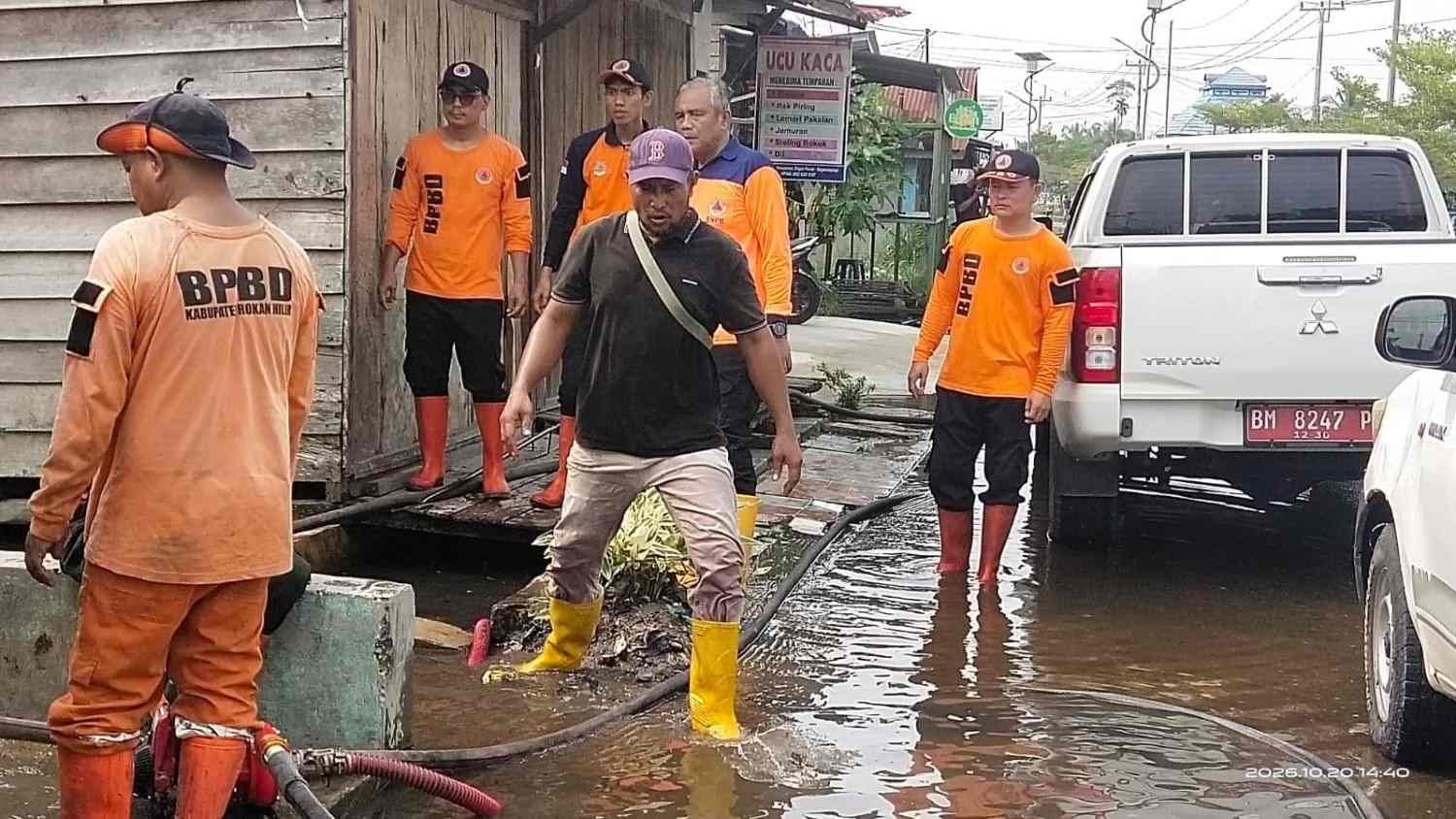 400 Petugas Turun Tangan Atasi Banjir Rohil, Ini yang Dilakukan Pemkab